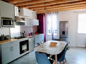 Gîte pour 7 personnes, avec terrasse et jardin à Saint-Aignan