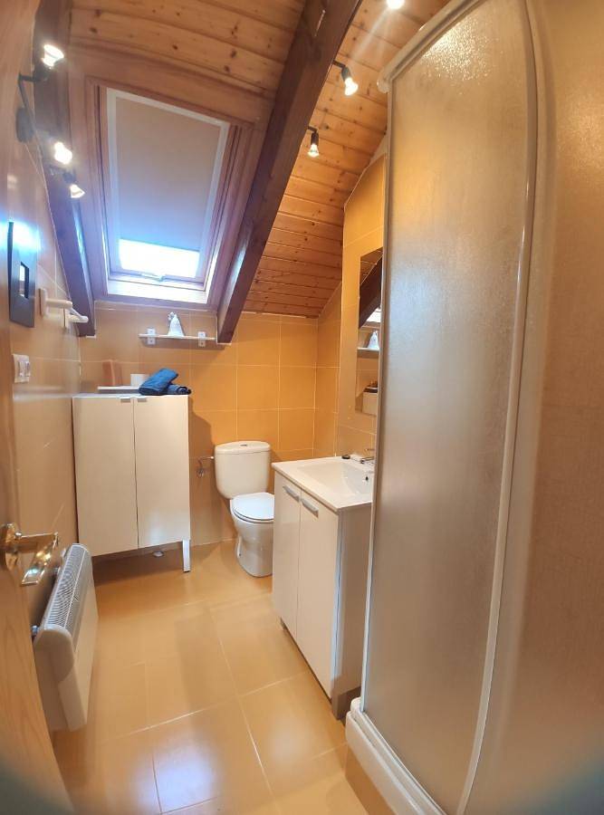 Apartamento entero, One-Bedroom Apartment in Villanúa, Pirineo Aragonés