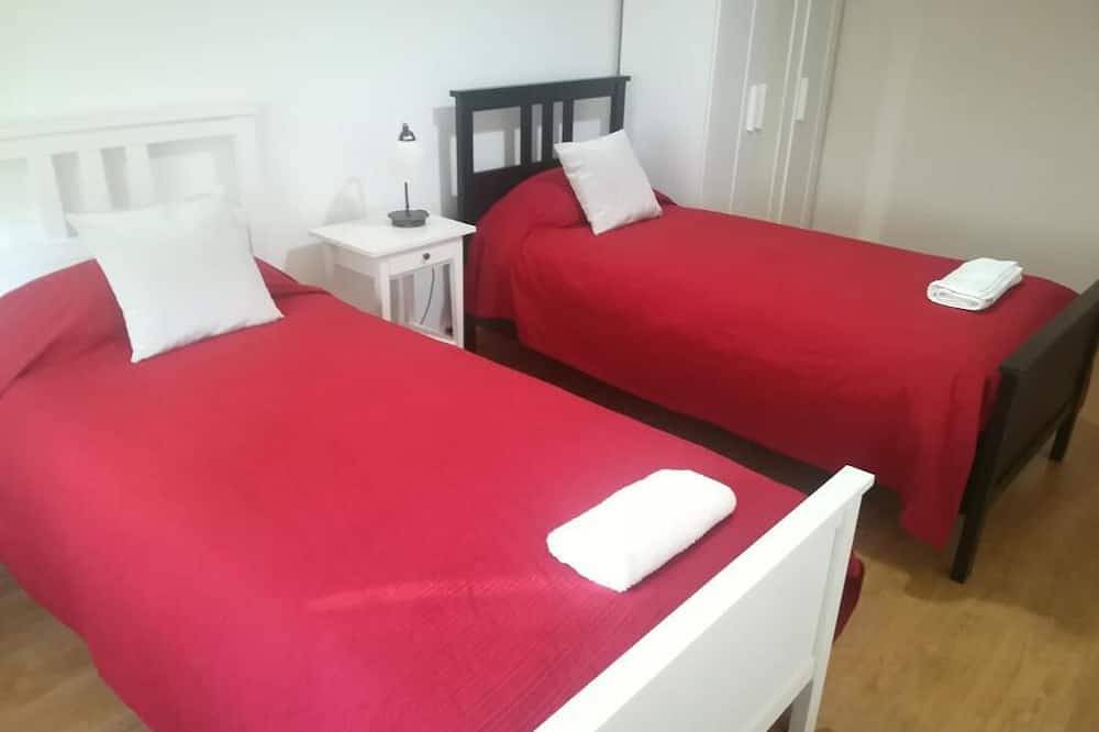 Ganze Wohnung, Casa do Pedro Lissabon Südbucht in Almada, Halbinsel von Setúbal