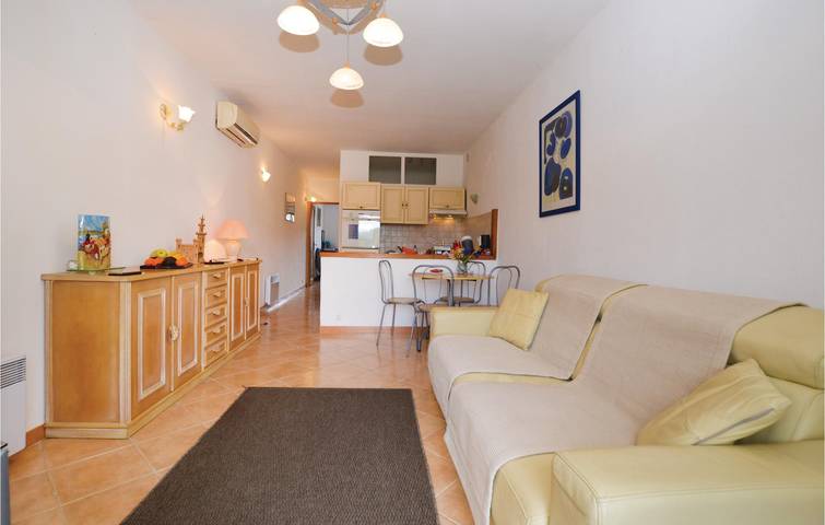 Gîte pour 4 personnes, avec terrasse ainsi que jardin et piscine, animaux acceptés à Pianottoli-Caldarello - 4