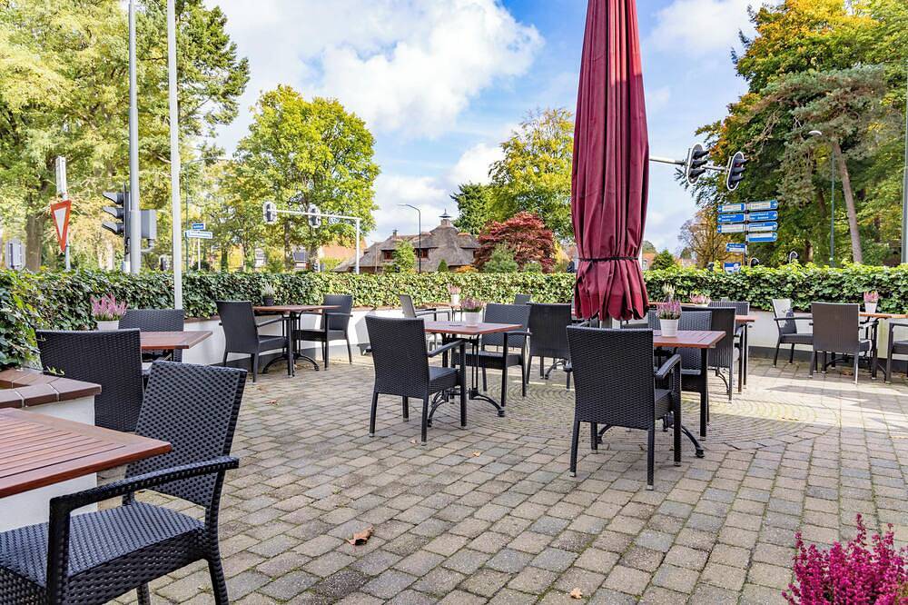 Free Parking Plus Scenic Bike Routes Just Minutes from Klimbos Veluwe in Apeldoorn, Veluwe