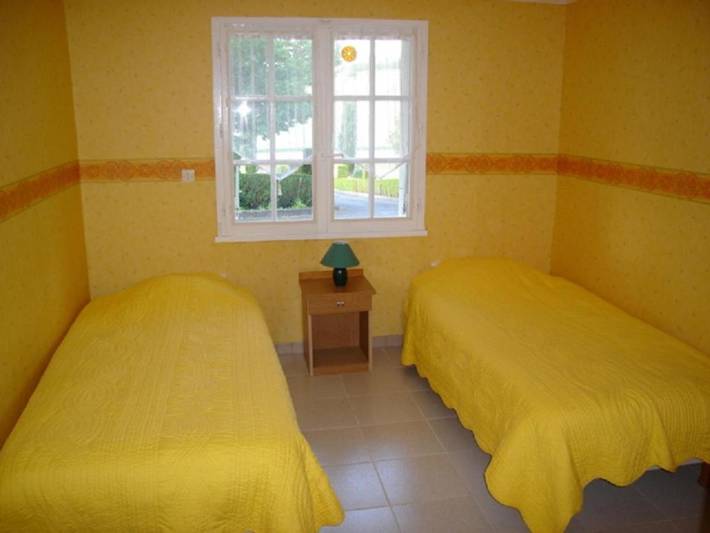 Gîte pour 4 personnes, avec vue et jardin à Mensignac - 2