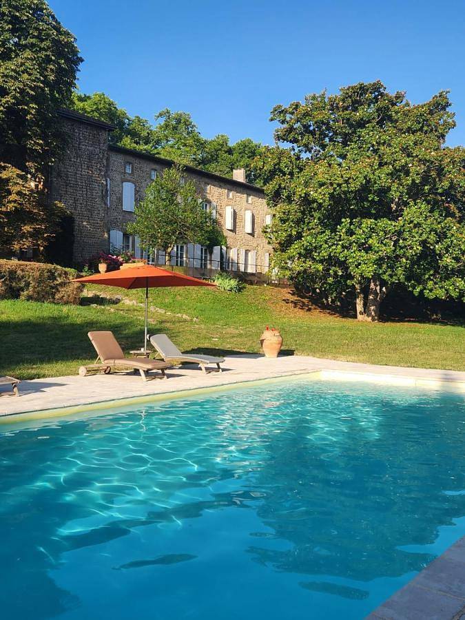 Maison d’hôte pour 2 personnes, avec Terrasse et Jardin ainsi que Piscine et Vue