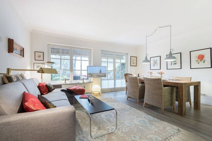 Ganze Wohnung, Süderhof 14 - im Südwesten von Keitum gelegenes reetgedecktes Haus in Keitum, Sylt (Gemeinde)