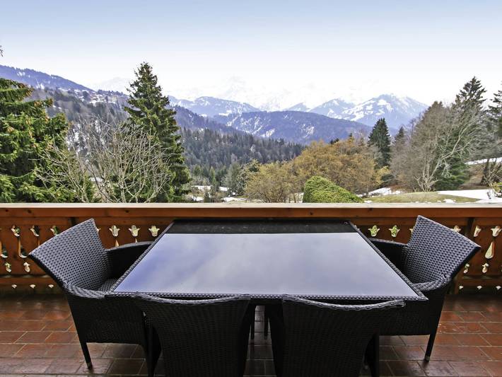 Gîte pour 5 personnes, avec terrasse dans Chesières