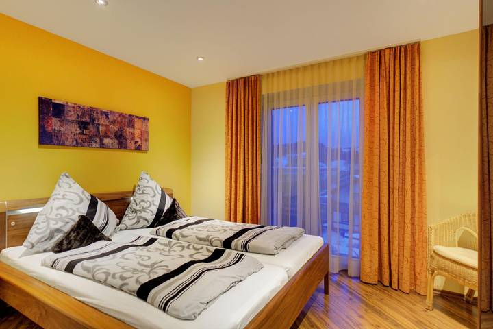 Ferienwohnung für 4 Personen, mit Balkon und Seeblick, kinderfreundlich in Bühl am Alpsee - 3