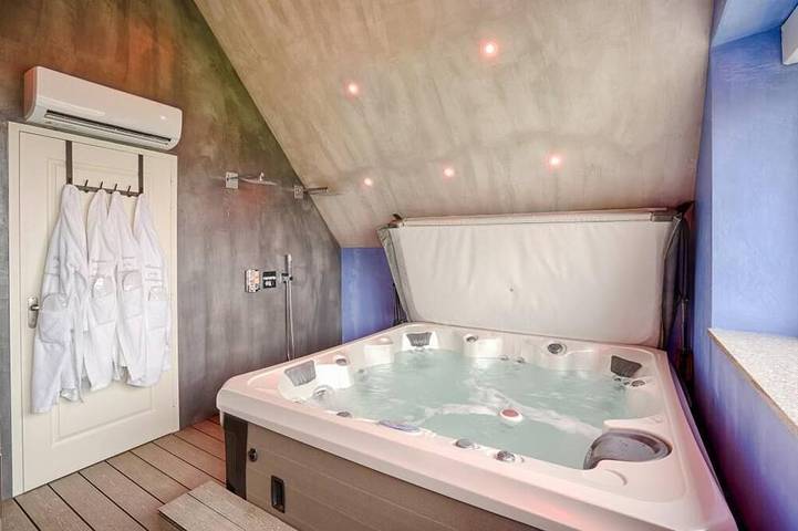 Location de vacances pour 4 personnes, avec jacuzzi dans Saint-Senier-de-Beuvron