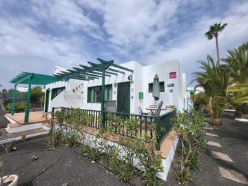 Bungalow für 2 Personen, mit Terrasse und Pool in Puerto del Carmen