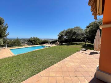 Villa for 8 People in Ollioules, Provence-Alpes-Côte d'Azur, Photo 4