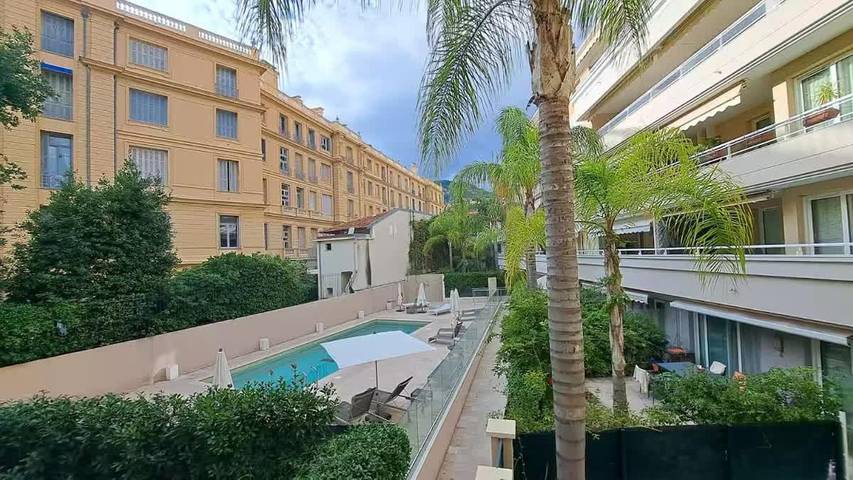 Gîte pour 6 personnes, avec jacuzzi, adapté aux familles dans Office De Tourisme De Beaulieu Sur Mer
