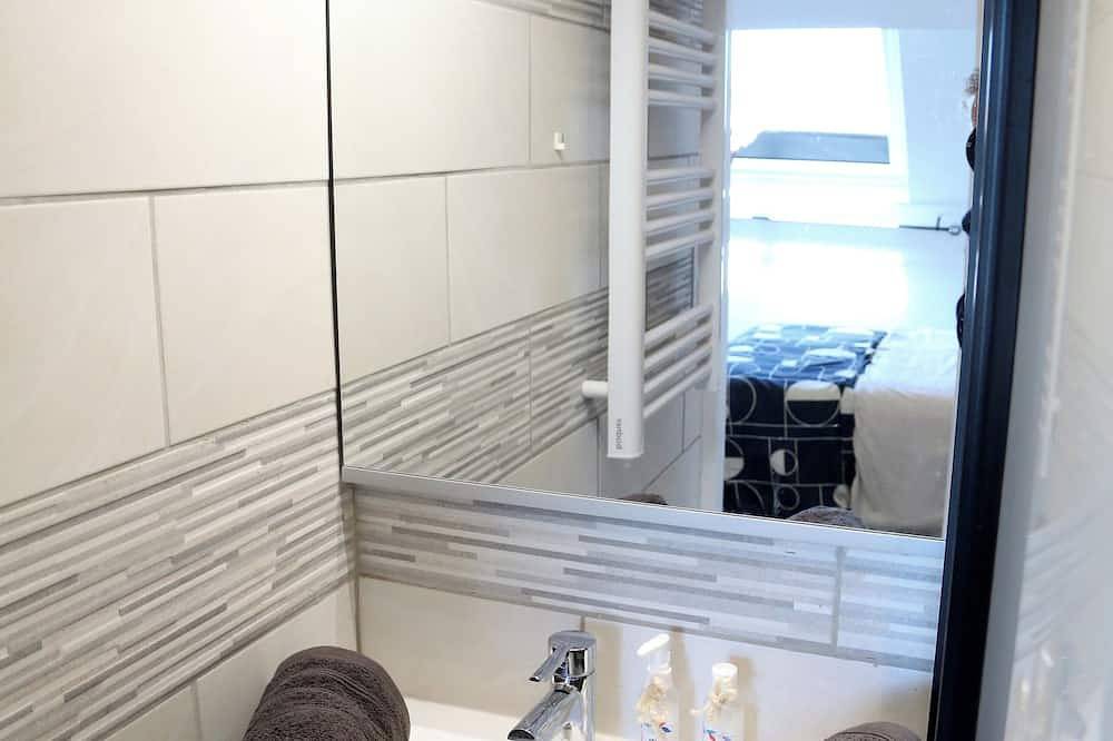 Entire apartment, Jupiter near gare station and market in Saint-Quentin, Aisne