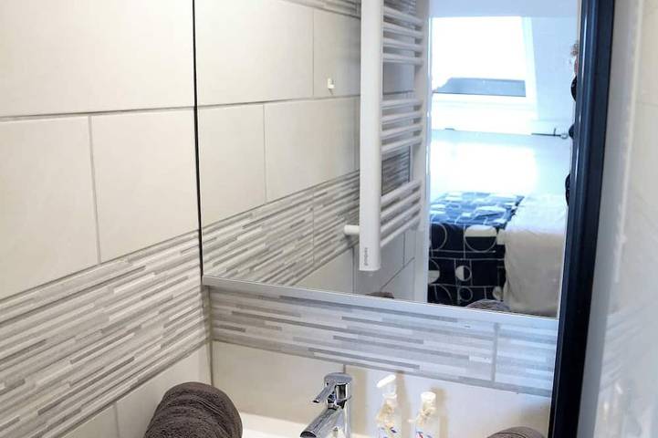 Apartamento entero, Jupiter near gare station and market in San Quintín (Aisne), Aisne