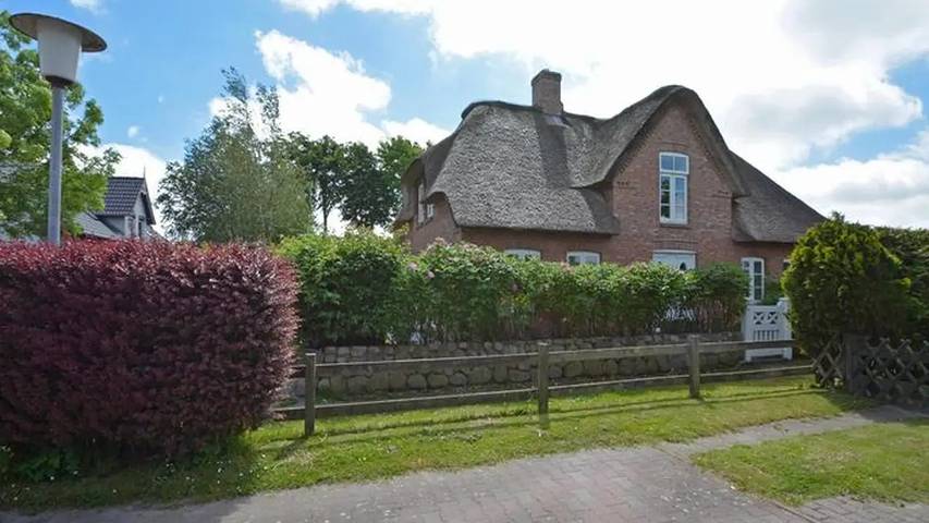 Ferienhaus für 4 Personen, mit Garten und Sauna sowie Terrasse in Midlum - 3