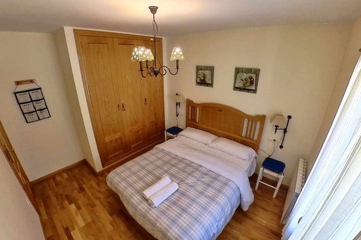 Ganze Wohnung, Los Avellanos - tucasaenlospirineos in Escarrilla, Sallent de Gállego
