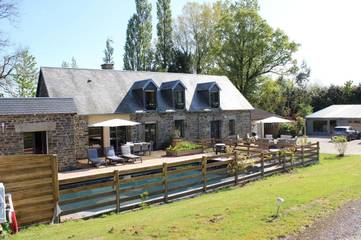Maison d’hôte pour 2 personnes, avec vue ainsi que piscine et jardin à Le Mesnil-Garnier
