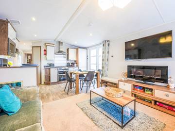 Holiday Rental for 6 People in Lossiemouth, Speyside, Photo 1