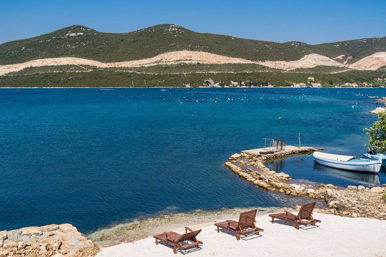 Beachfront Villa Olive Mill with pool in Peljesac