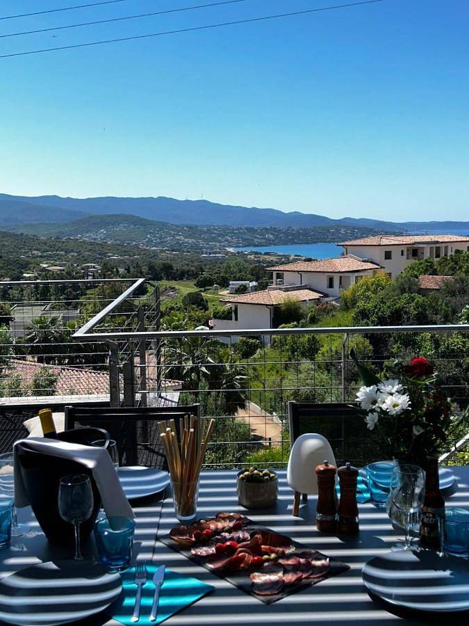 Villa pour 8 personnes, avec piscine ainsi que vue et jardin, animaux acceptés dans Porticcio - 3