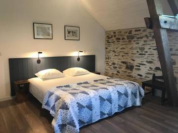 Cottage pour 3 personnes, avec piscine ainsi que vue et jardin, adapté aux familles à Chalais (Aquitaine)
