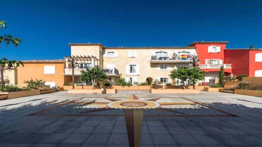 Gîte pour 6 personnes, avec piscine à Callian - 4