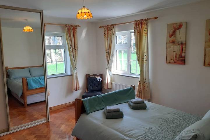 Tallon Lodge Offers Best Deals in a comfortable and welcoming detached cottage. in Castletownbere, County Cork