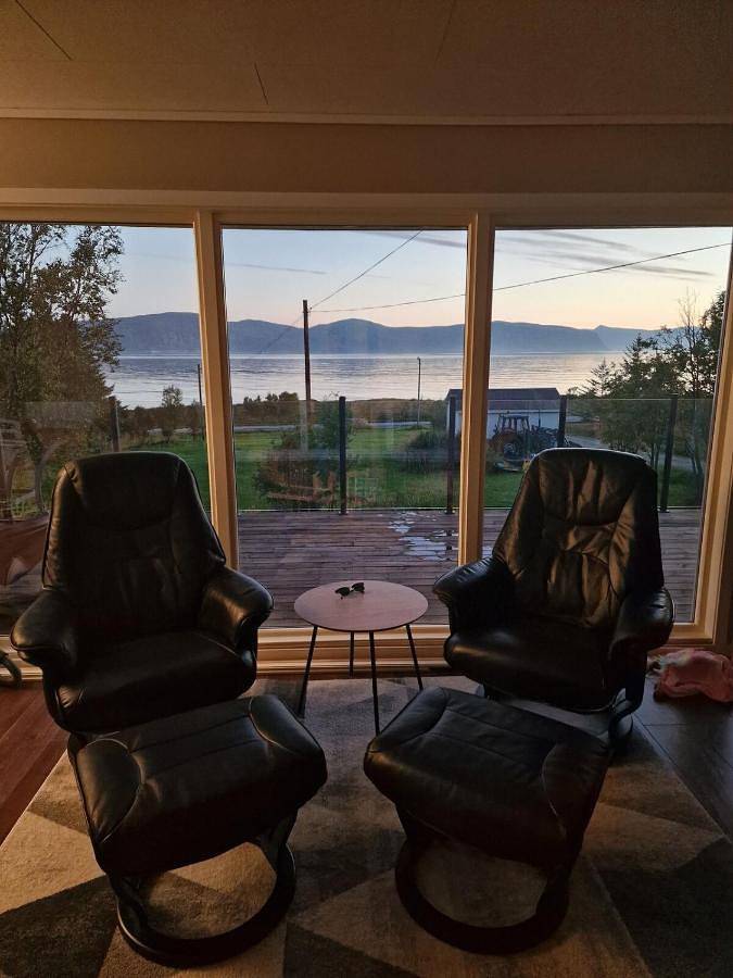 Ferienhaus für 7 Personen, mit Garten und Ausblick sowie Seeblick, mit Haustier - 1