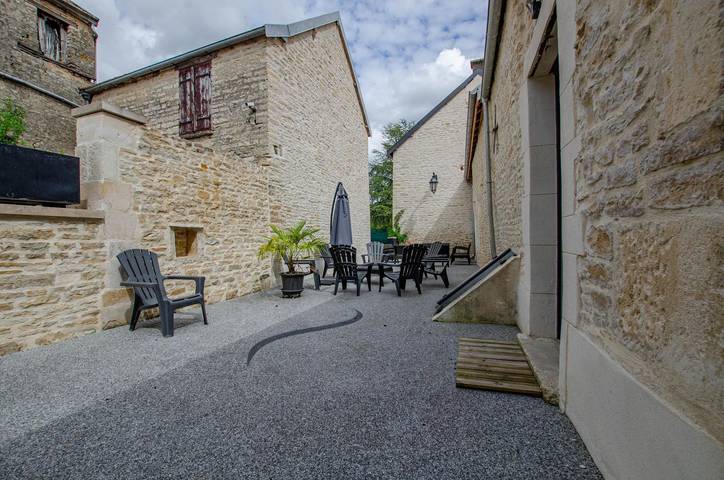 Gîte pour 14 personnes, avec Terrasse à Les Riceys