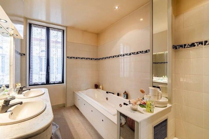 Quiet town house with garden in the heart of Agen in Agén, Quercy