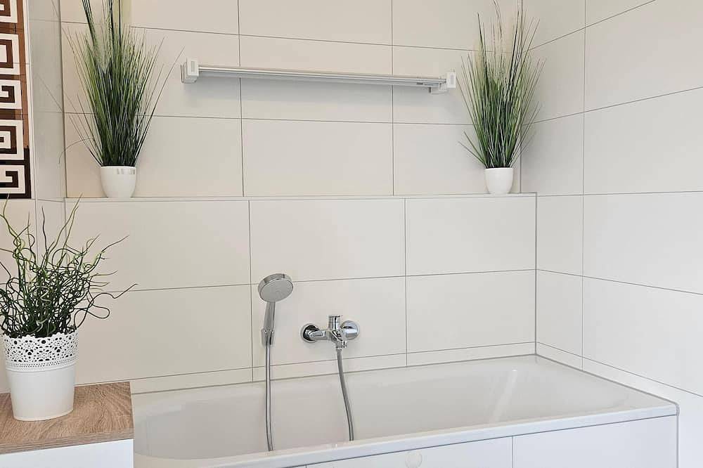 Ganze Wohnung, Park - Apartment 10 im Marinapark Scharmützelsee, Sauna, Kamin, 6 Pers., 89 m² in Storkower See, Wendisch Rietz