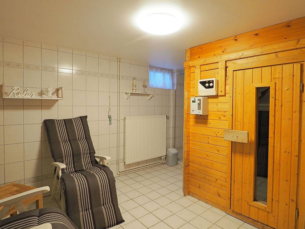 Ganze Ferienwohnung, Dörpstrat 93a - Fewo Reet Suite in Oevenum, Föhr