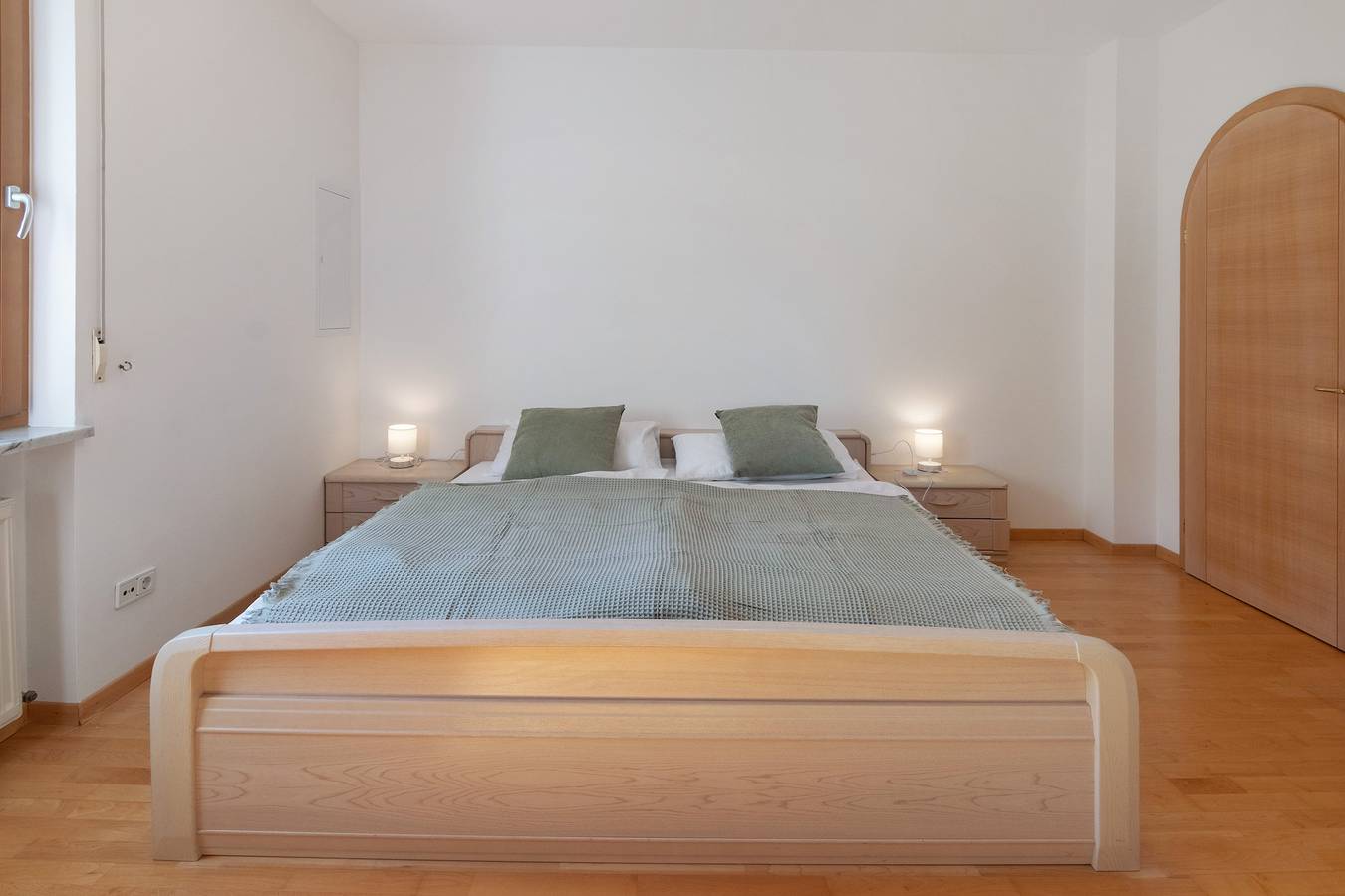 Ganze Wohnung, Ferienwohnung 'A' mit Bergblick, privater Außenbereich und Wi-Fi in Tschars, Kastelbell-Tschars