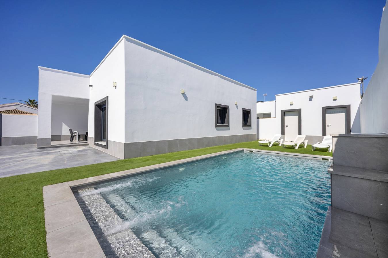 Ferienhaus Infinity 2 mit privatem Pool, Wlan und Klimaanlage in Chiclana de la Frontera, Costa de la Luz