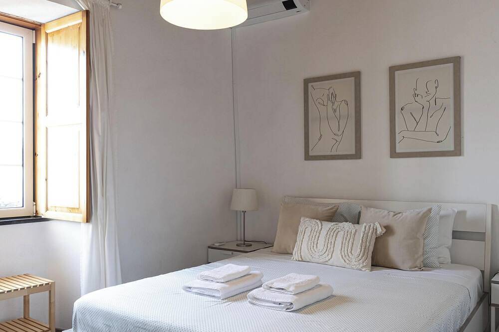 Casa da Gente T2 by Pontanegraazores in Biscoitos, Terceira (Azoren)