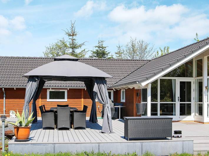 Ferienhaus für 8 Personen, mit Whirlpool und Terrasse sowie Garten und Sauna in Himmerland - 3