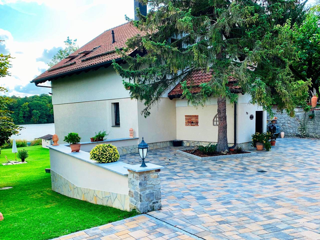 Ganze Wohnung, Ferienappartement – Haus Am See: Seeblick, private Terrasse & Wlan in Woltersdorf, Märkische Schweiz-Oderland