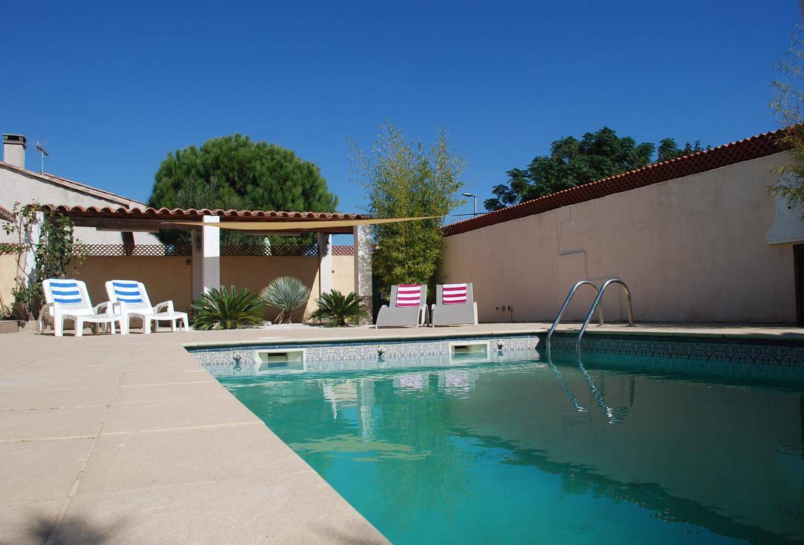 Palm Villa in Sauvian, Mediterranean Coast (France)