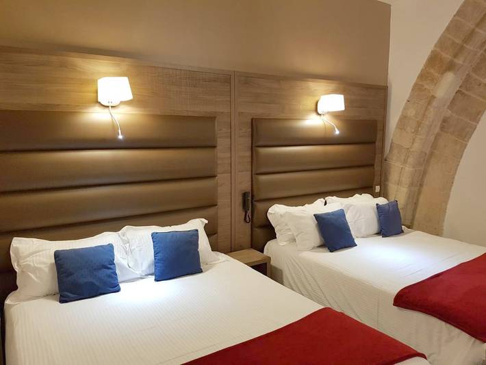 Hôtel pour 4 personnes, avec terrasse dans Bricquebec En Contentin - 4