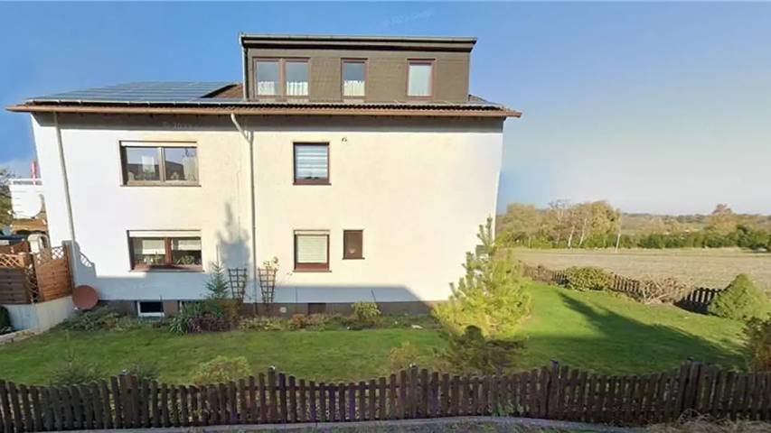 Ferienwohnung für 6 Personen, mit Pool und Garten sowie Balkon in Detmold