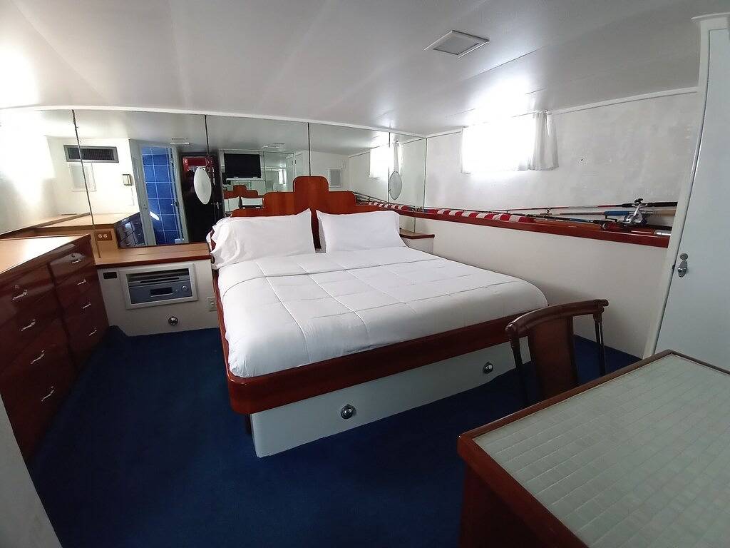 House Boat for 6 Guests in Fort Pierce, Hutchinson Island