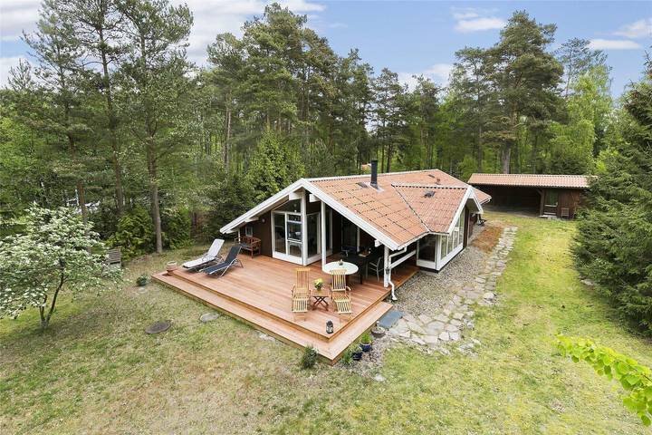 Ferienhaus für 8 Personen, mit Terrasse und Sauna sowie Whirlpool