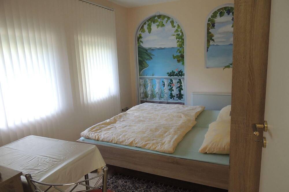Ganze Wohnung, Pension Kleint, Wohnung 1 in Radebeul, Meißen Region