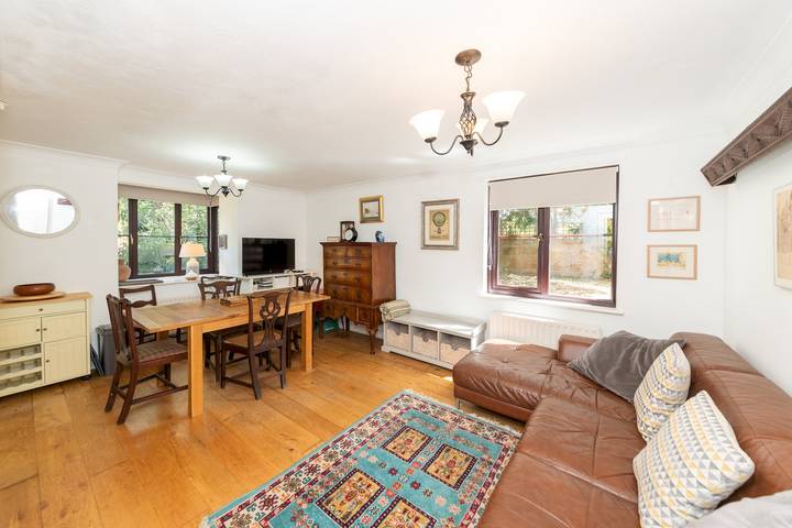 Apartamento entero, Quiet Green&Peaceful Home Near Reading University - Pass the Keys in Reading, Berkshire