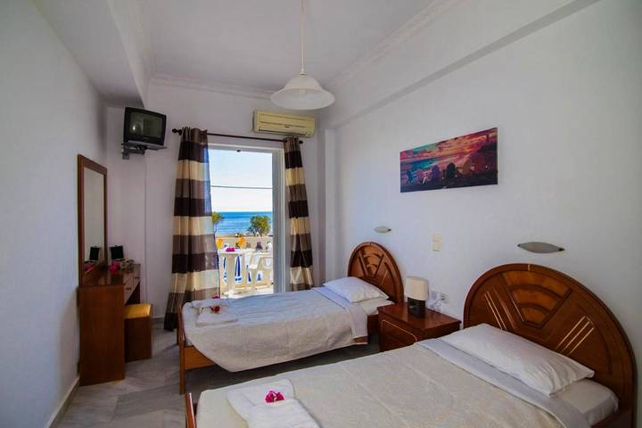 Ferienwohnung für 2 Personen, mit Ausblick und Garten in Kalamaki - 2