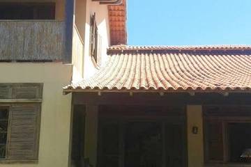 Location de vacances pour 10 personnes, avec vue ainsi que balcon et jardin à Arraial do Cabo