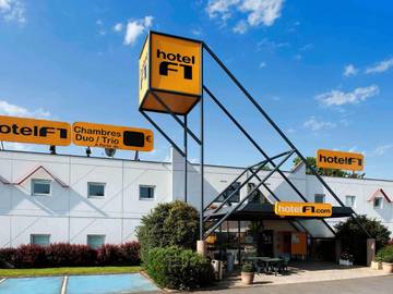 Hôtel pour 2 personnes, avec terrasse, animaux acceptés à Saint-Étienne-du-Rouvray