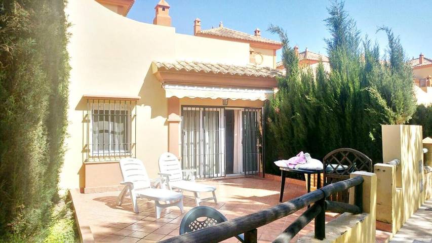 Apartamento de férias para 4 pessoas, com piscina e terraço em Islantilla
