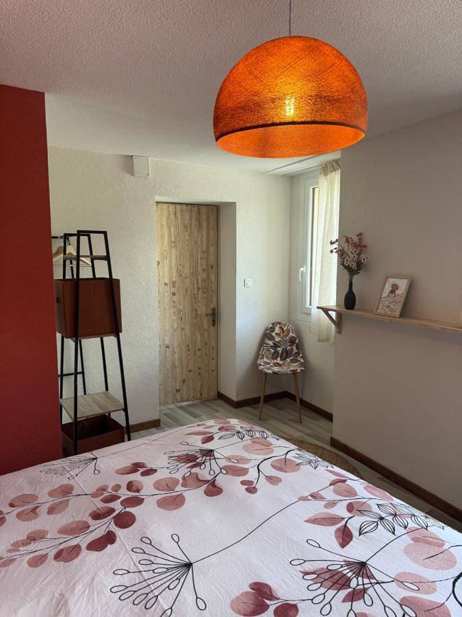 Gîte pour 6 personnes, avec vue à Châteauroux-les-Alpes - 3