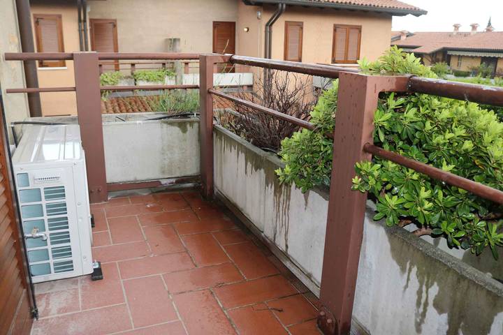 Ganze Ferienwohnung, Ferienwohnung Wohnung in der Nähe des Zentrums in Lazise, Gardasee-Berge