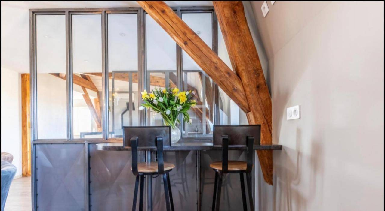 Double Room in Montaigut-le-Blanc, Région de Besse-et-Saint-Anastaise