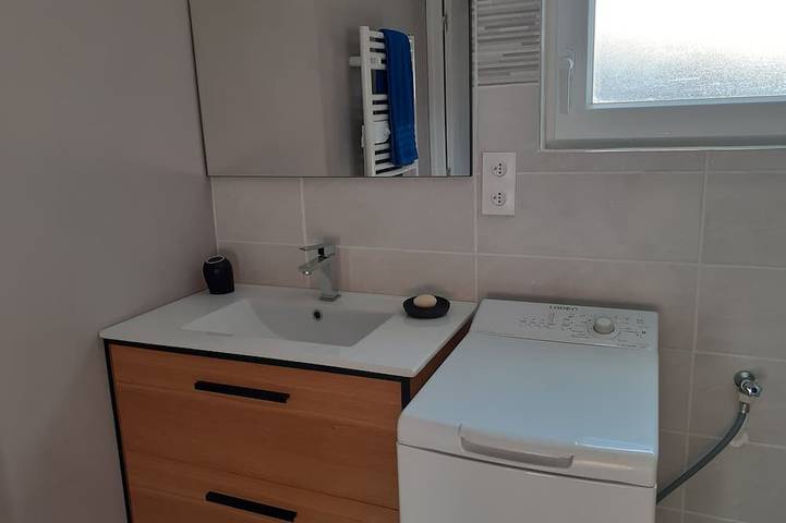 Gîte pour 2 personnes, avec piscine et jacuzzi ainsi que jardin et terrasse, animaux acceptés à Saint-Maximin-la-Sainte-Baume - 3